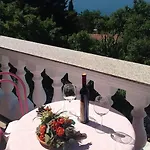 Fuer 2-3 Personen Mit Balkon Und Gemeinschaftspool By Interhome * Novi Vinodolski