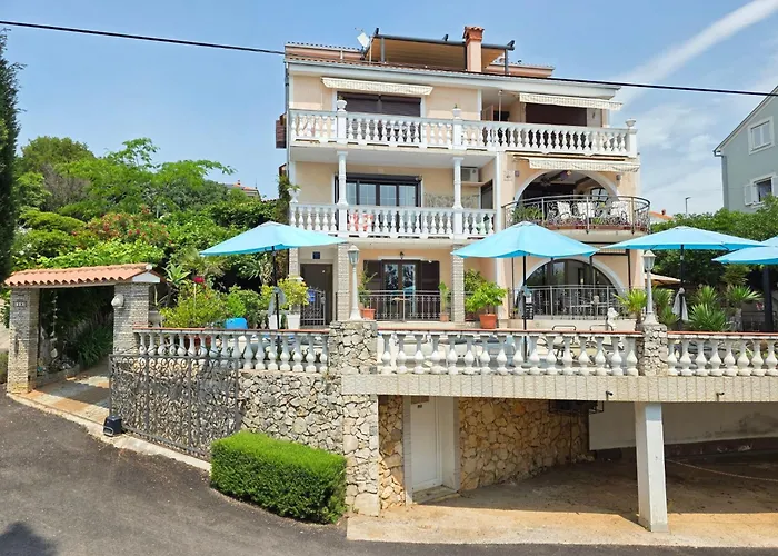 Fuer 2-3 Personen Mit Balkon Und Gemeinschaftspool By Interhome نوفي فينودولسكي