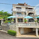 Fuer 2-3 Personen Mit Balkon Und Gemeinschaftspool By Interhome 노비비노돌스키