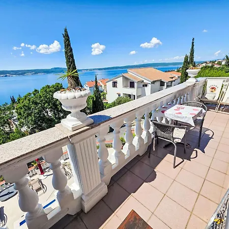 Fuer 2-3 Personen Mit Balkon Und Gemeinschaftspool By Interhome Διαμέρισμα *